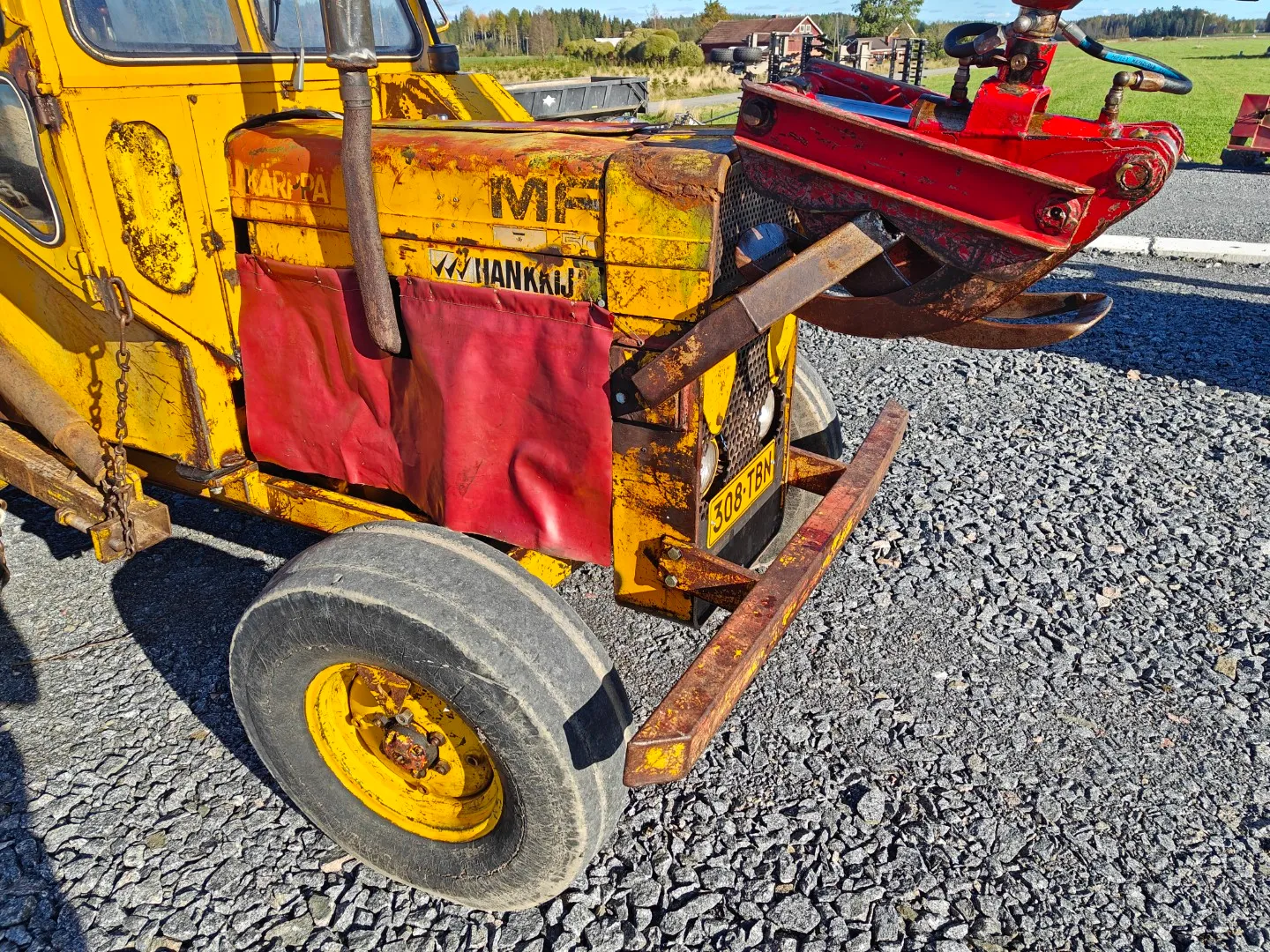 Massey Ferguson 50R Kärppä / Metsätraktoripaketti - Katso video!