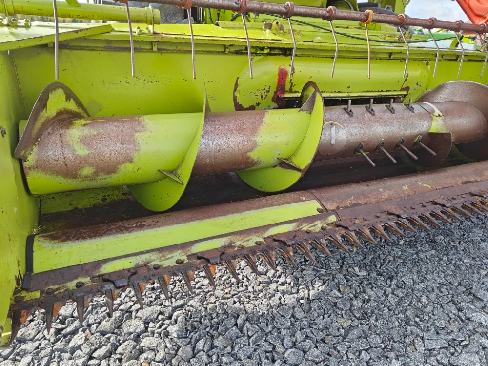 Claas Dominator 58S, 6-sylinterinen / hydraulinen torvi, ruumenlevitin, katso video