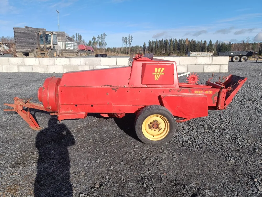 Welger AP42 kovapaalain /