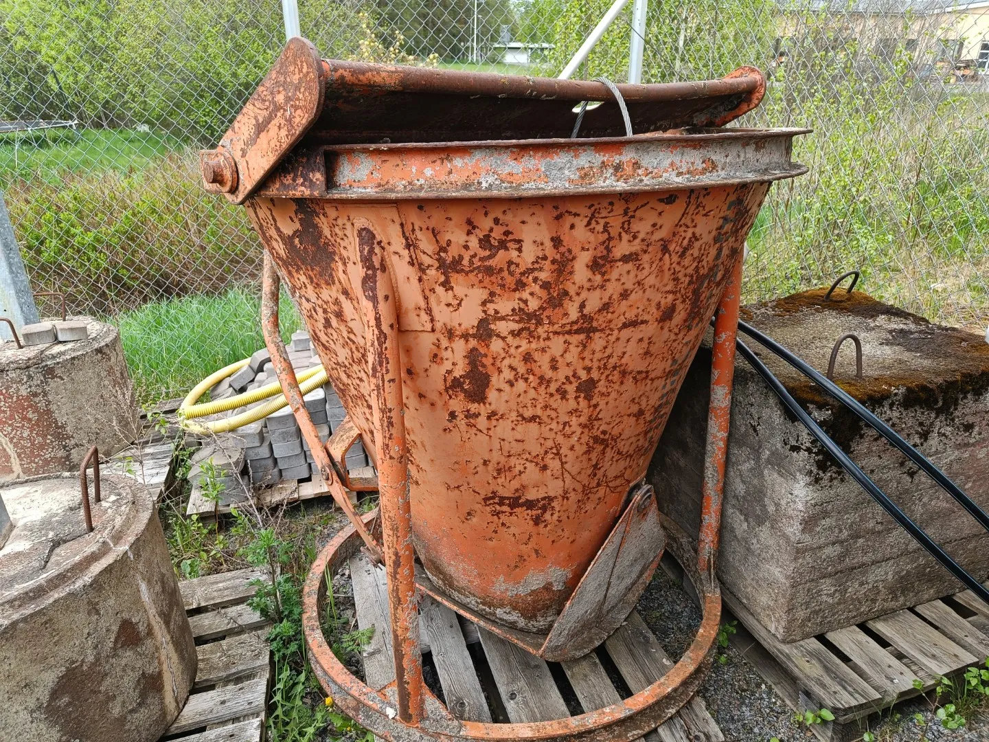 Jassikka 800 L / Myydään asiakkaan lukuun!