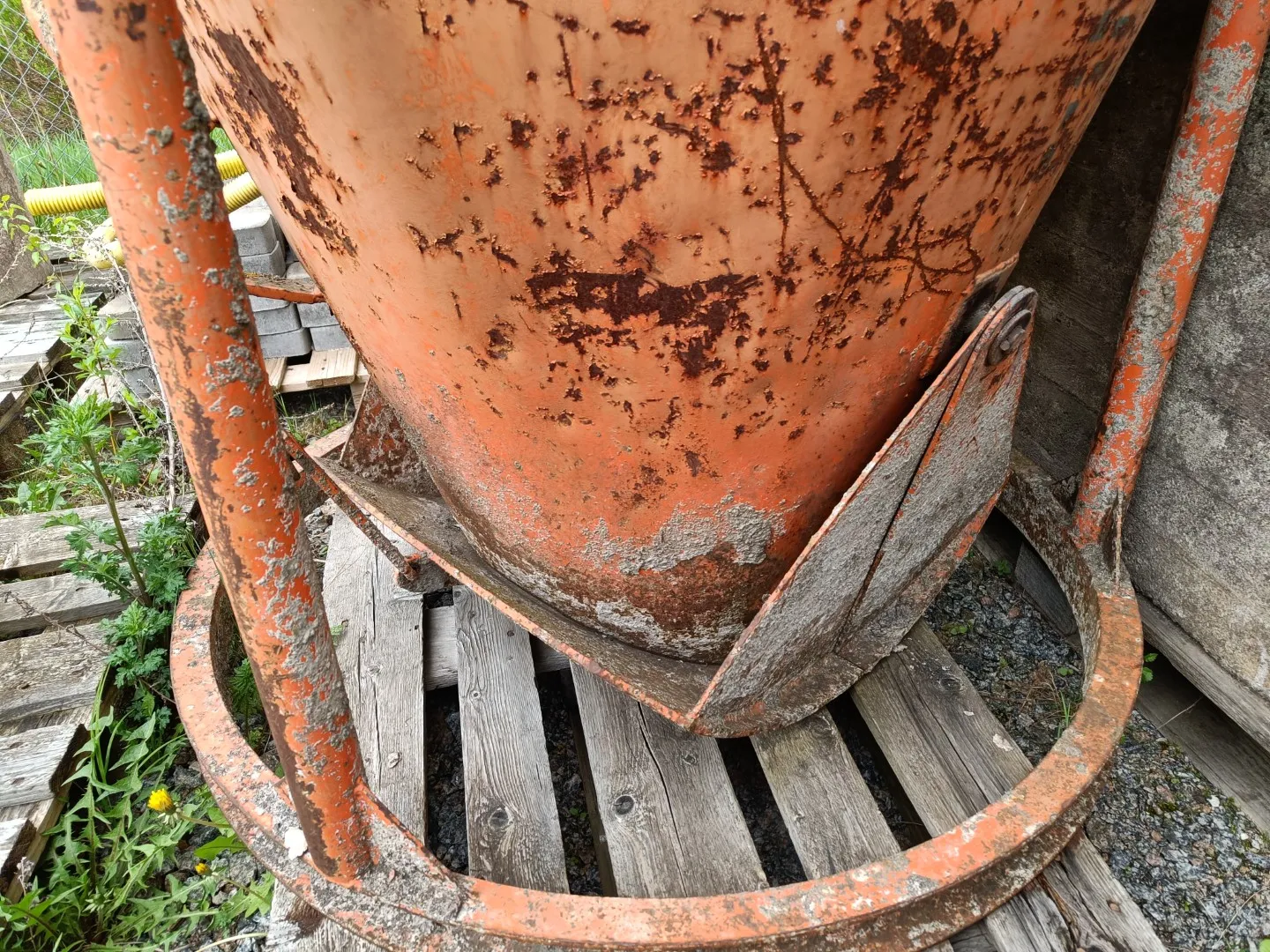 Jassikka 800 L / Myydään asiakkaan lukuun!