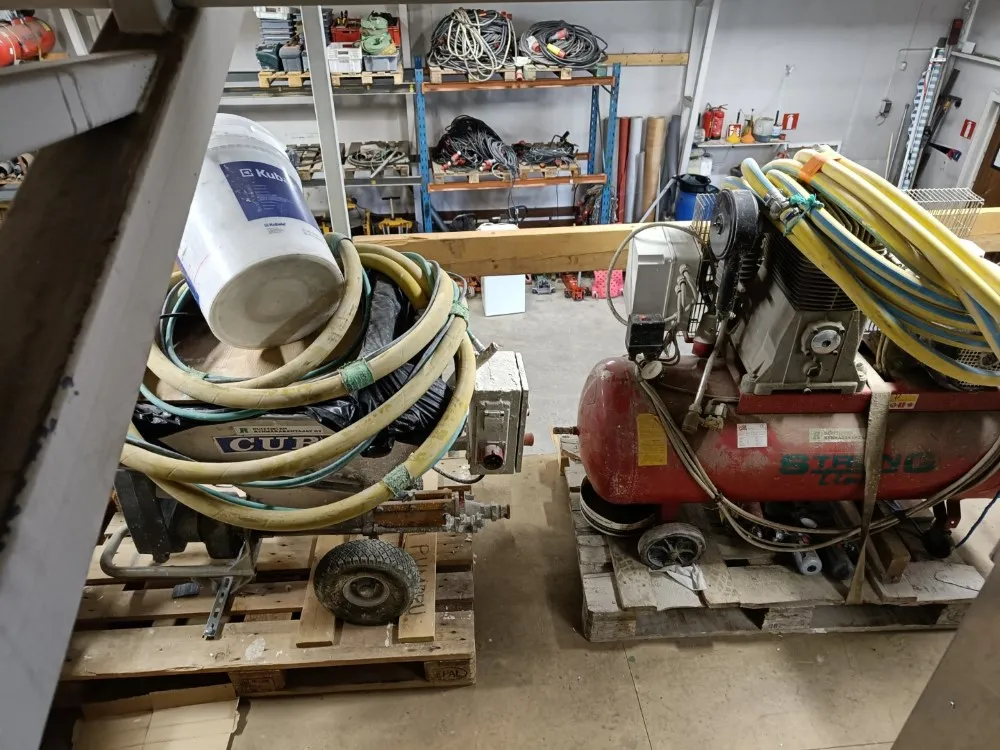 Tasoituslaastin levityskone Cura / Kompressori Strong Line