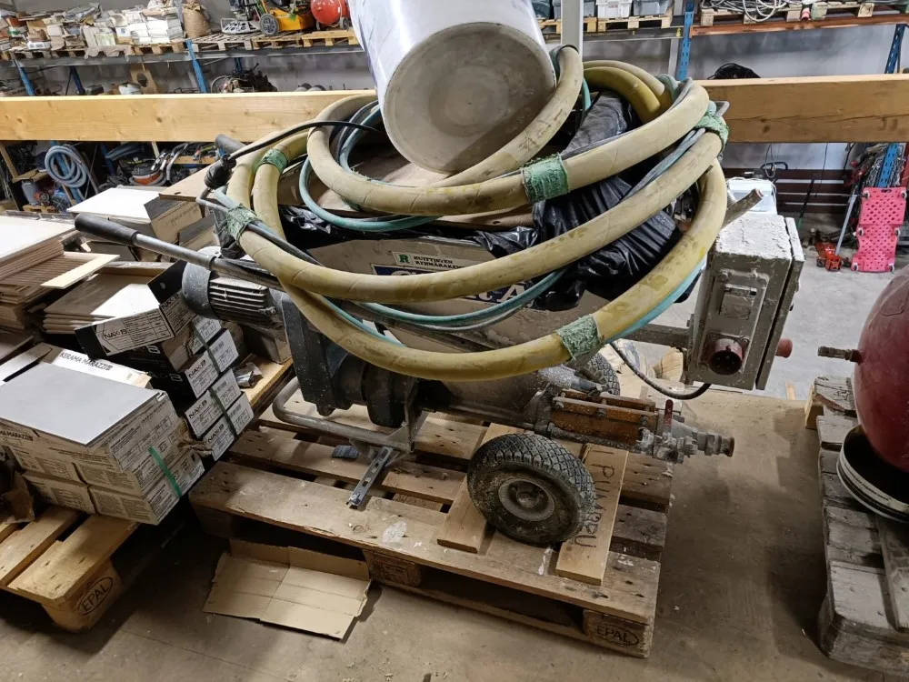 Tasoituslaastin levityskone Cura / Kompressori Strong Line