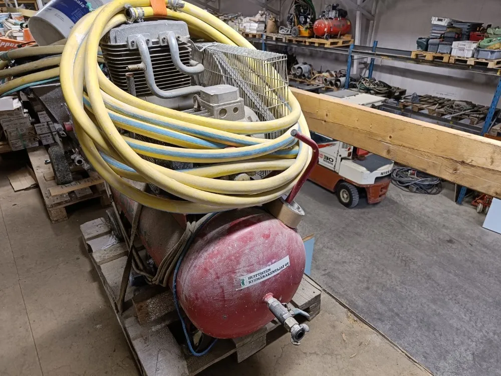 Tasoituslaastin levityskone Cura / Kompressori Strong Line