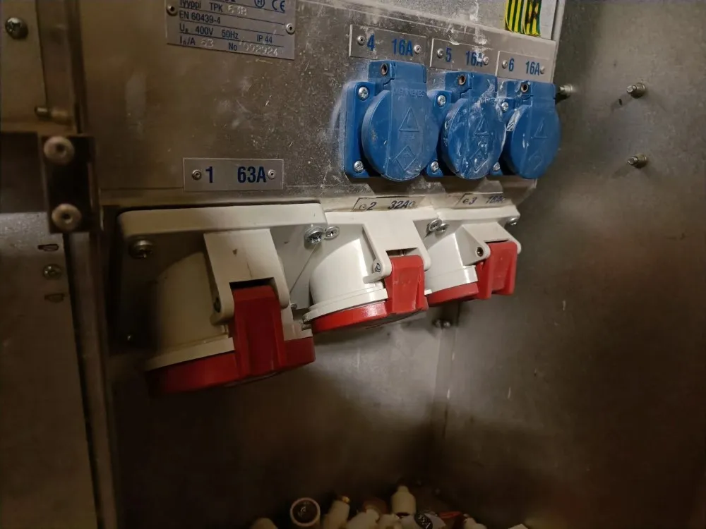 Sähköpääkeskus Vohek 3x63A / Myydään asiakkaan lukuun!