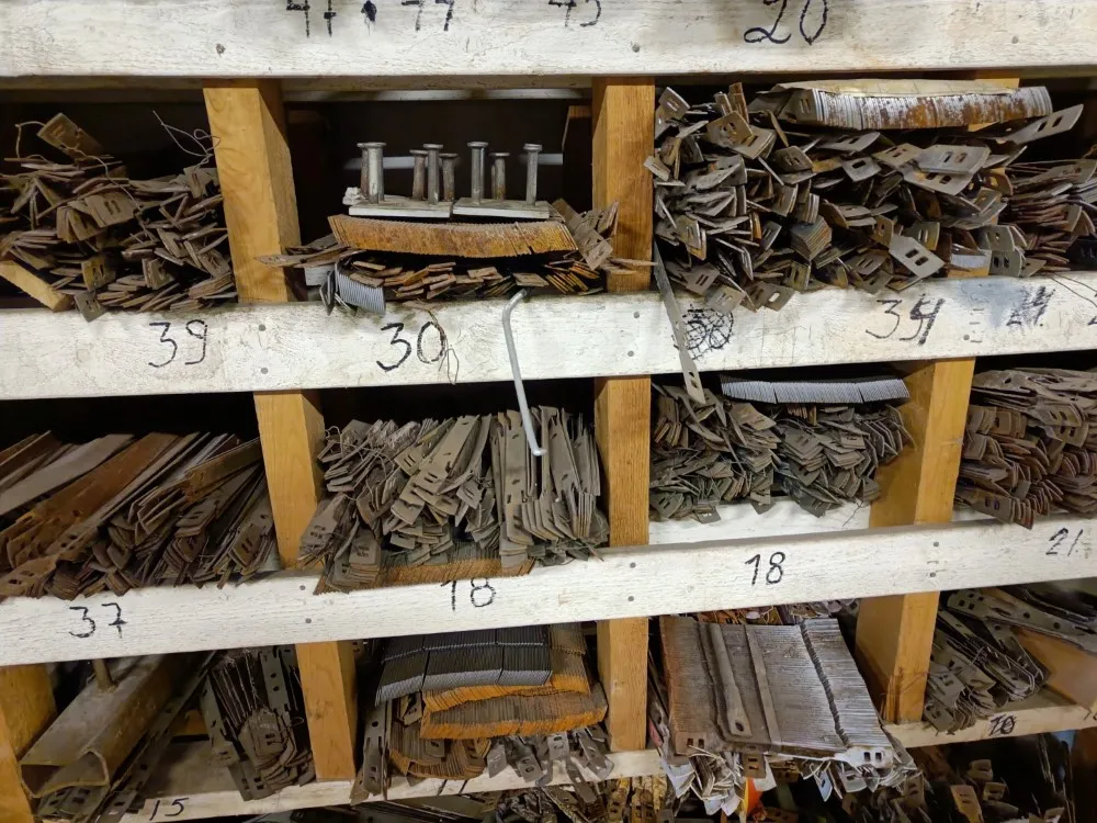 Muottisetti SAM + välikkeet / Myydään asiakkaan lukuun!