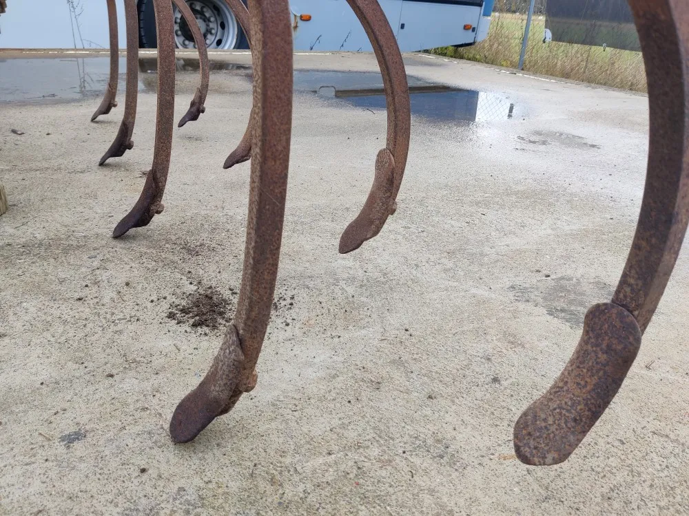 Kultivaattori Muko 8-piikkinen / Työleveys 200cm, pienempään traktoriin