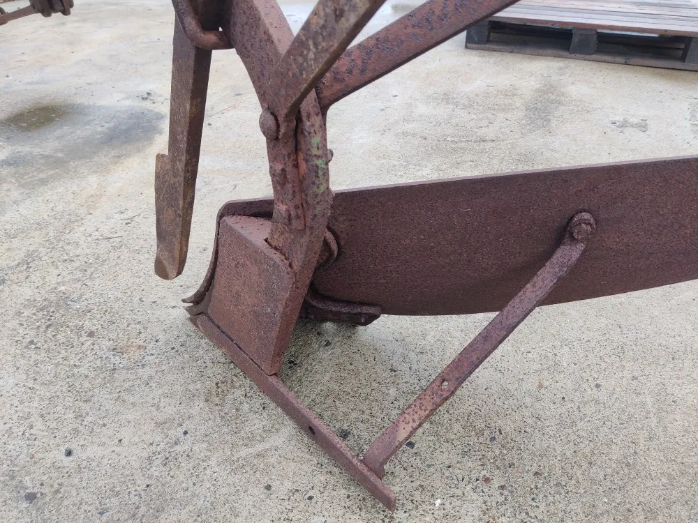 Hevoskyntöaura / ja varaosakone mukaan