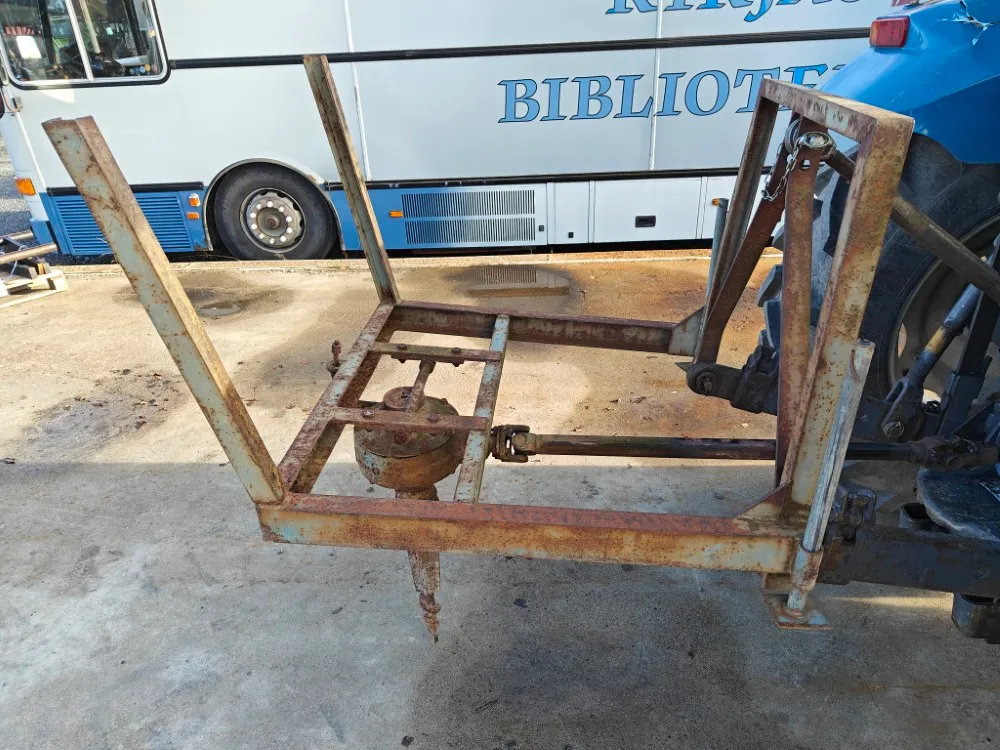 Seiväskaira traktoriin / Katso video!