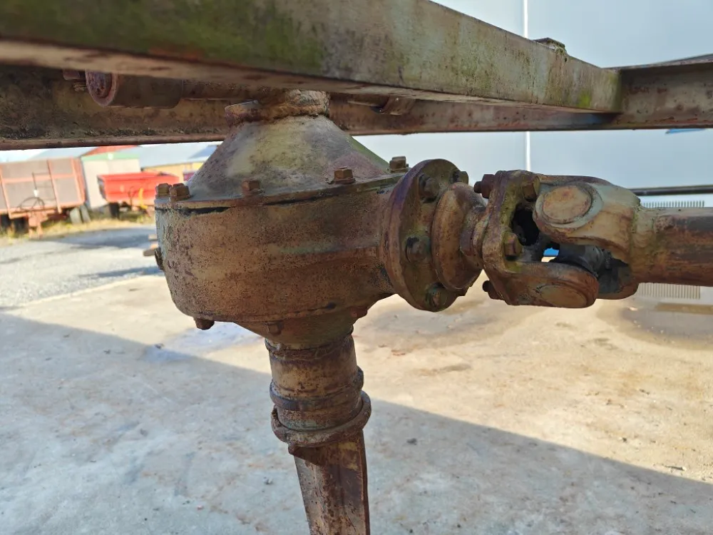 Seiväskaira traktoriin / Katso video!