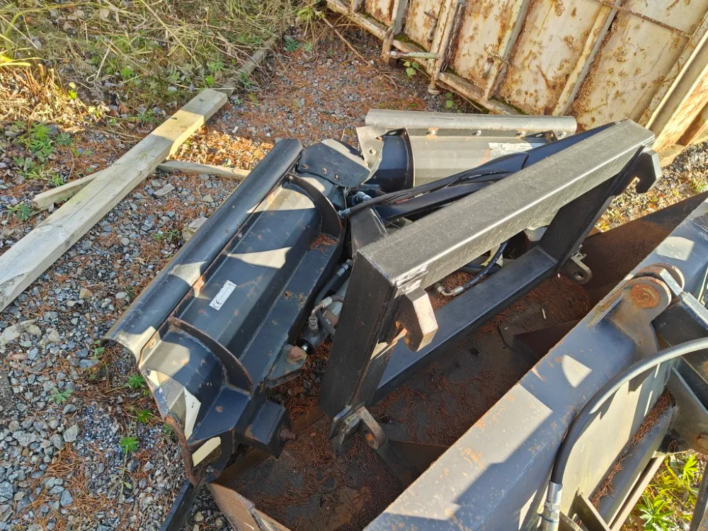 Wille 445 - kauhalla ja nivelauralla / Myydään asiakkaan lukuun - Katso video!