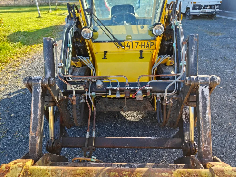 Wille 445 - kauhalla ja nivelauralla / Myydään asiakkaan lukuun - Katso video!