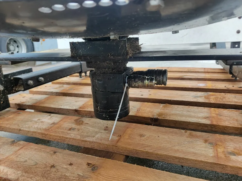 Ruumeenlevitin Spreader Inc / Claas 58S leikkuupuimureista - VIDEO