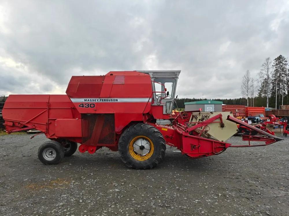 Massey Ferguson 430 leikkuupuimuri / Hytillinen - Katso video!