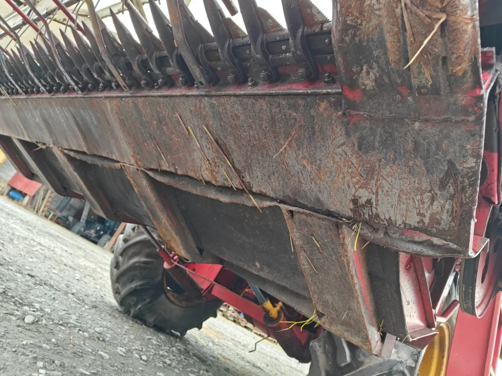 Massey Ferguson 430 leikkuupuimuri / Hytillinen - Katso video!