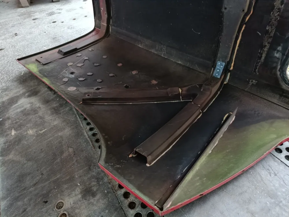 Case IH MXM 155 konepeitto / Traktorin konepelti