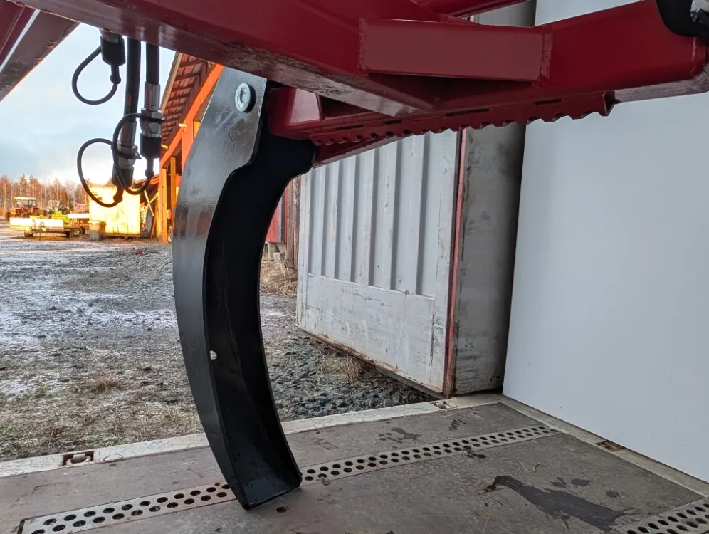 Kipa juontokoura hydraulikäännöllä / Kotimaista laatua - Katso video!