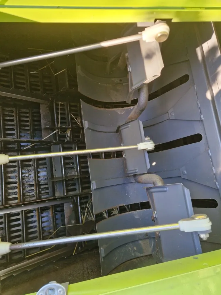 Claas Dominator 130 leikkuupuimuri / Työleveys 420cm - 1620h - Siisti kone!