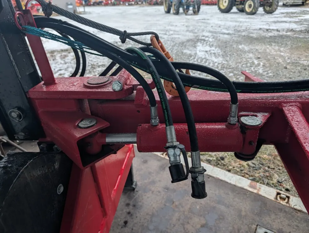 Kipa juontokoura vinssipaketilla / Hydraulikääntö - Koekäytetty - TARJOUS!