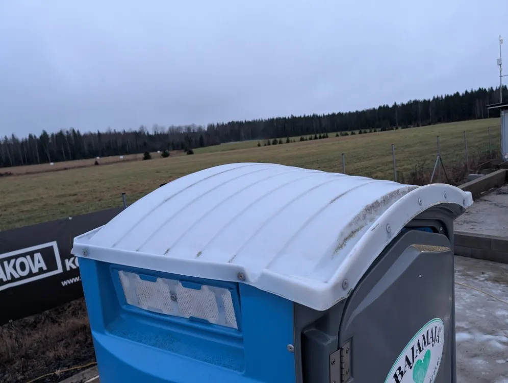 WC-koppi siirreltävä - muovinen / Esim. kyttäyskopiksi - Asiakkaan lukuun