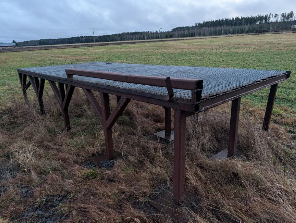 Lastausramppi - pituus 12m / Leveys 300cm - Järeästi rakennettu