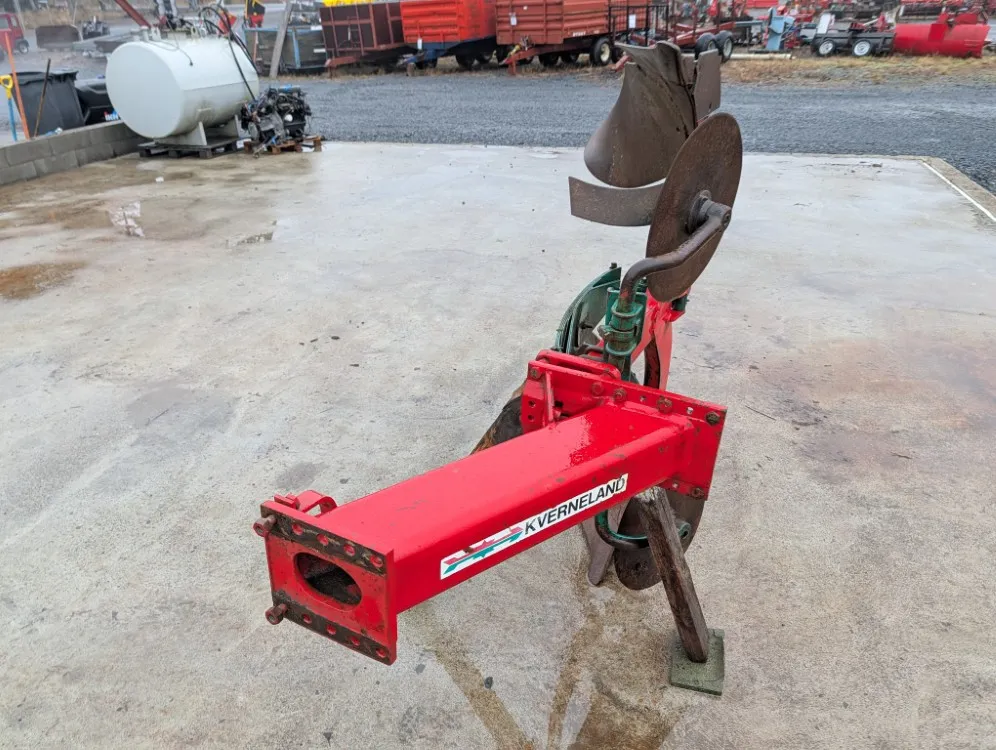 Kverneland lisäsiipi paluuauraan / 14 tuumainen kääntöauraan