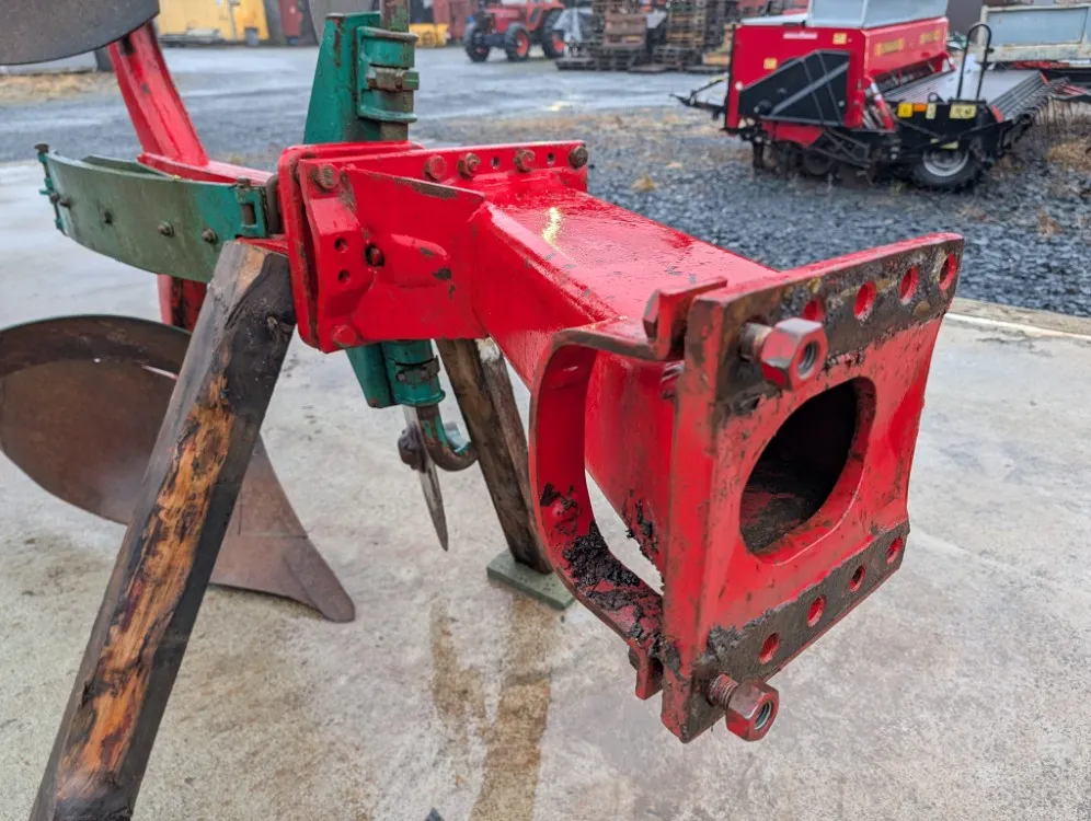 Kverneland lisäsiipi paluuauraan / 14 tuumainen kääntöauraan