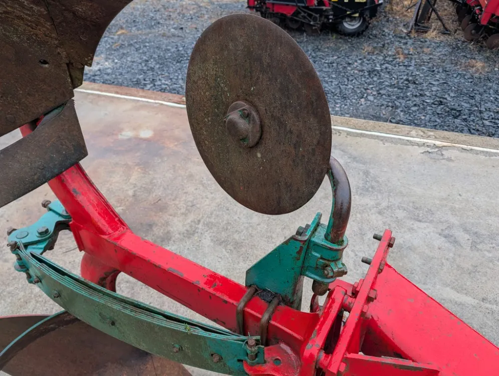 Kverneland lisäsiipi paluuauraan / 14 tuumainen kääntöauraan