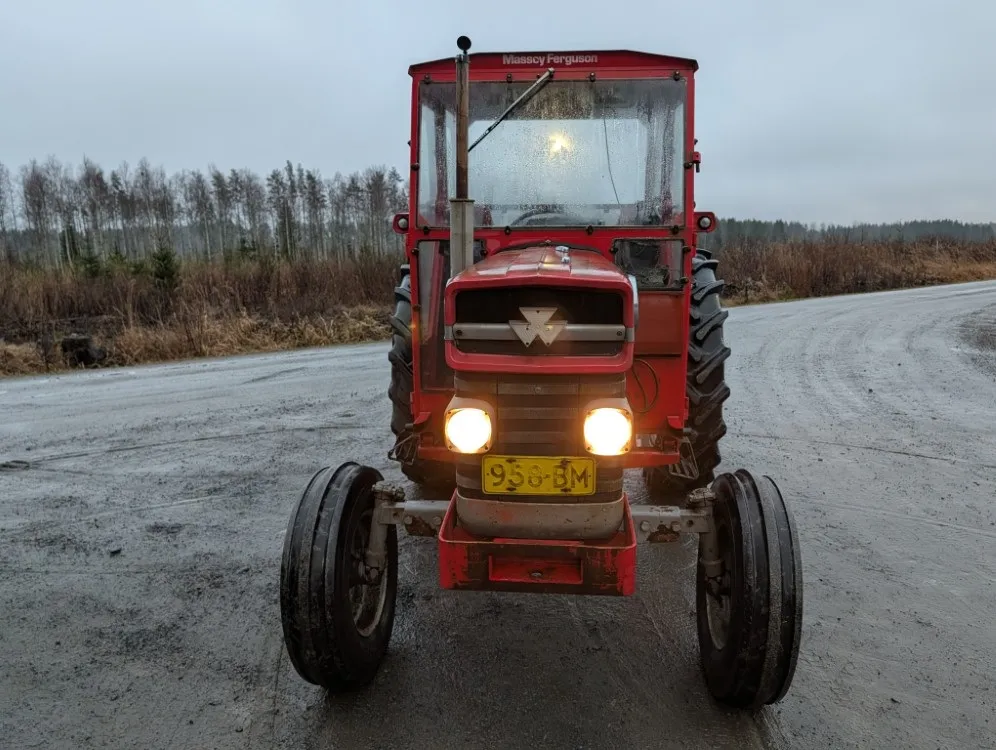 Massey Ferguson 165S / Huiput takarenkaat - Katso video!