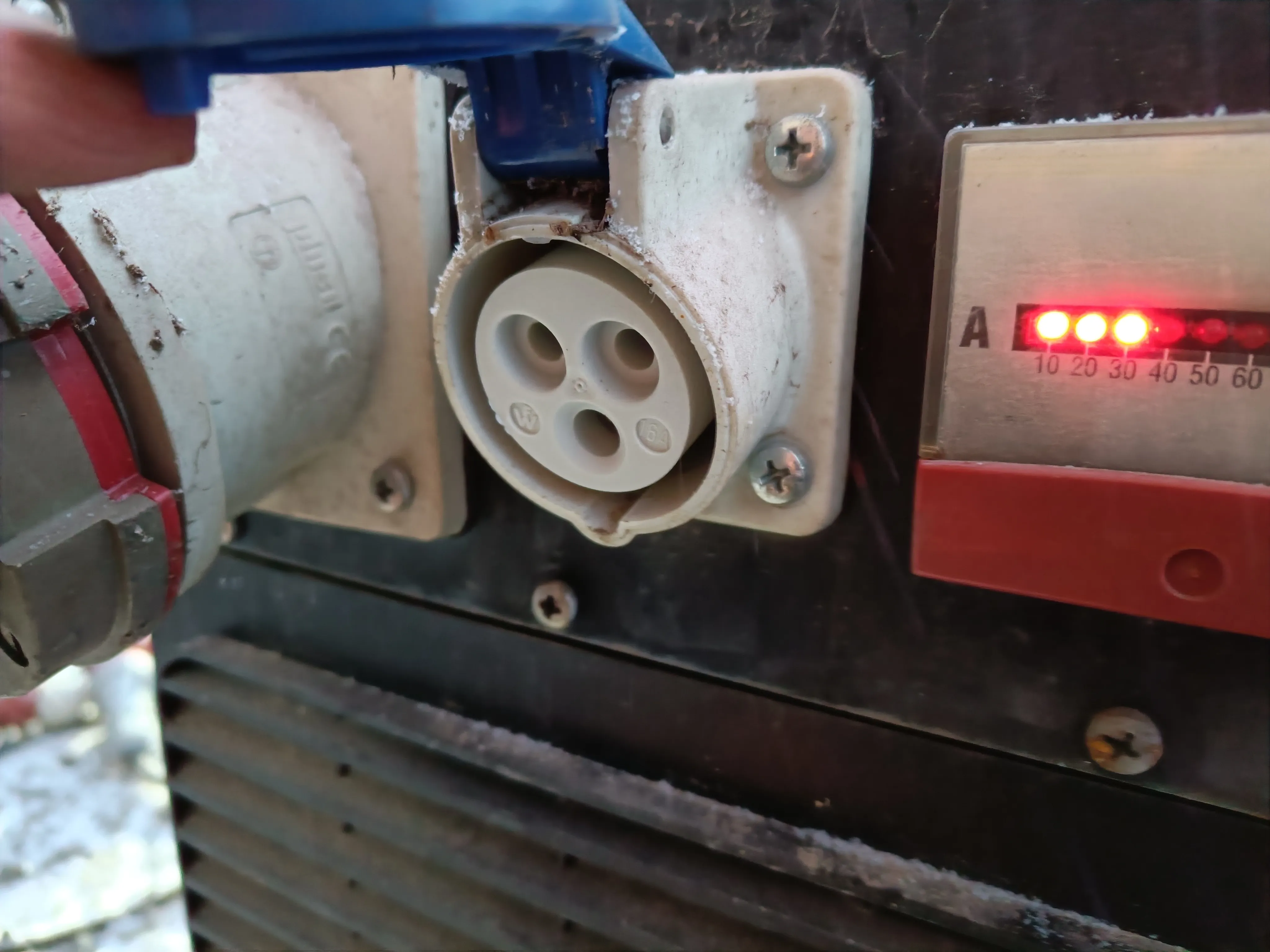 Aggregaatti traktorikäyttöinen / käyttömäärä 75h, katso video!