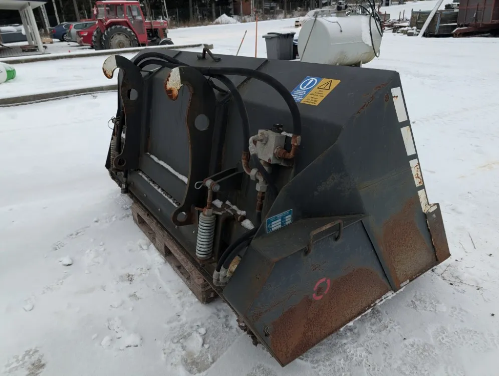 Hiekoituskauha 250cm / Volvo kiinnike - Katso video!