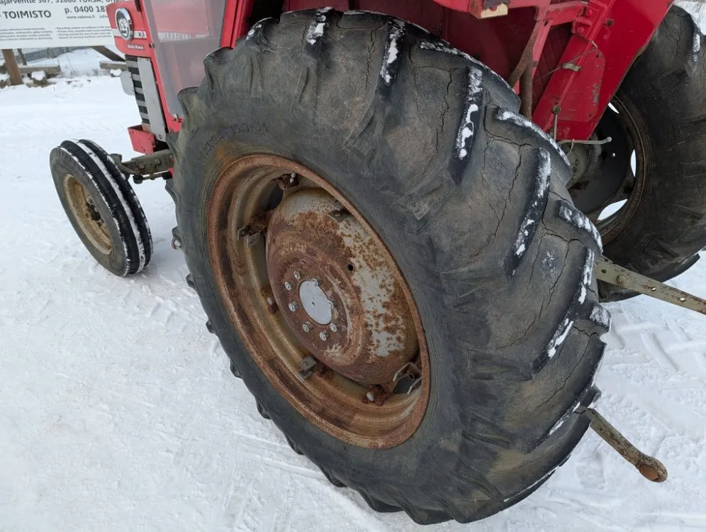 Massey Ferguson 165S MultiPower / Katso video!