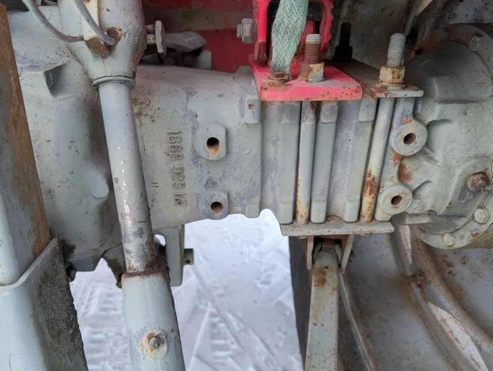 Massey Ferguson 165S MultiPower / Katso video!