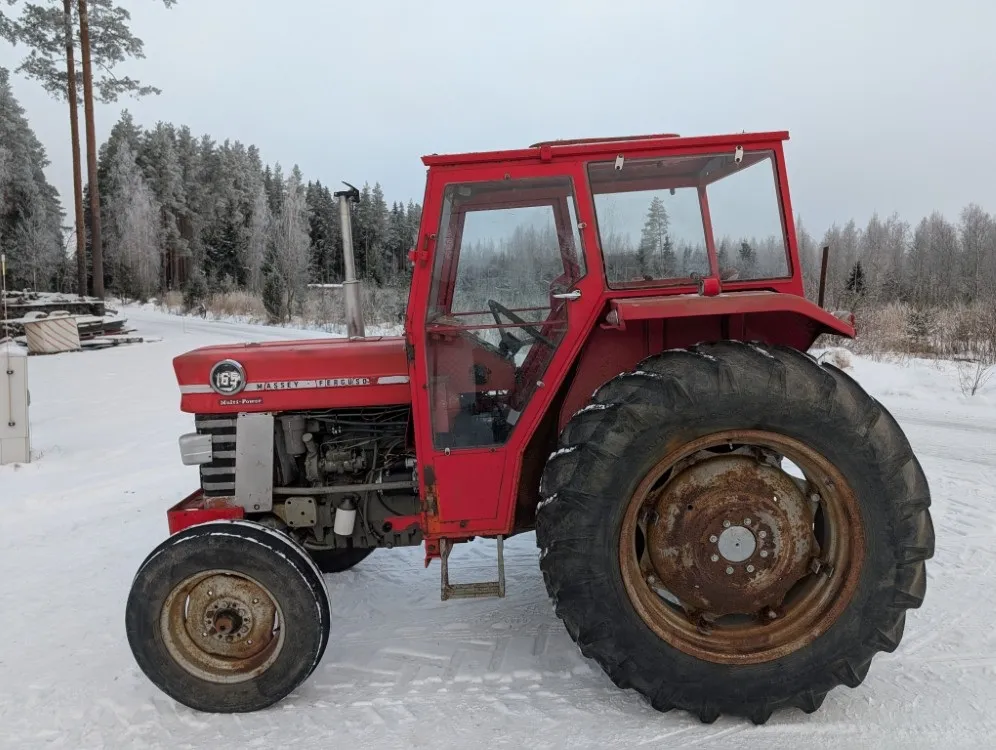 Massey Ferguson 165S MultiPower / Katso video!