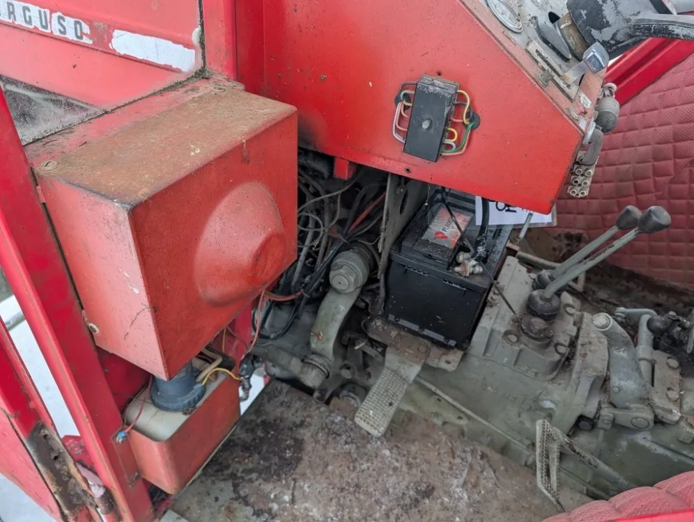 Massey Ferguson 165S MultiPower / Katso video!