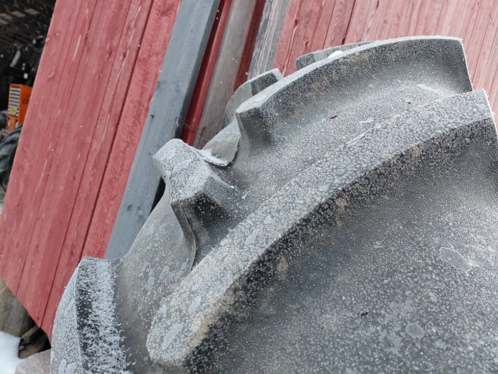 Traktorin renkaat 580/70R38 vannekehillä / Firestone - Hyväkuntoiset