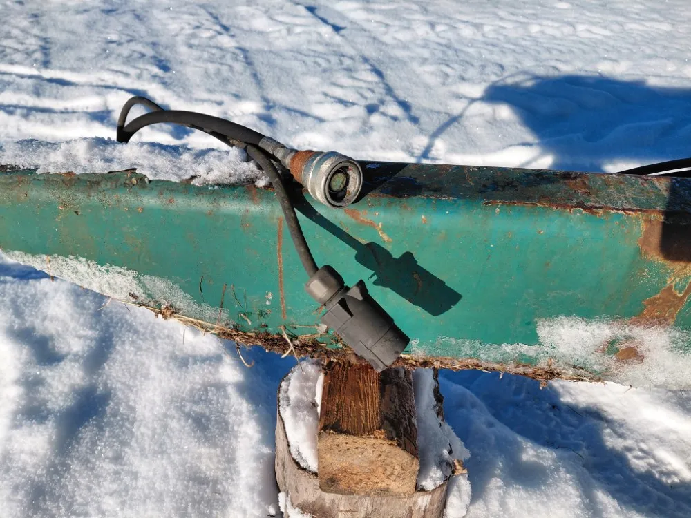 Konelavetti 1-akselinen - traktorivetoinen / Jarruvalmius - Vedetty 12tn metsäkonetta