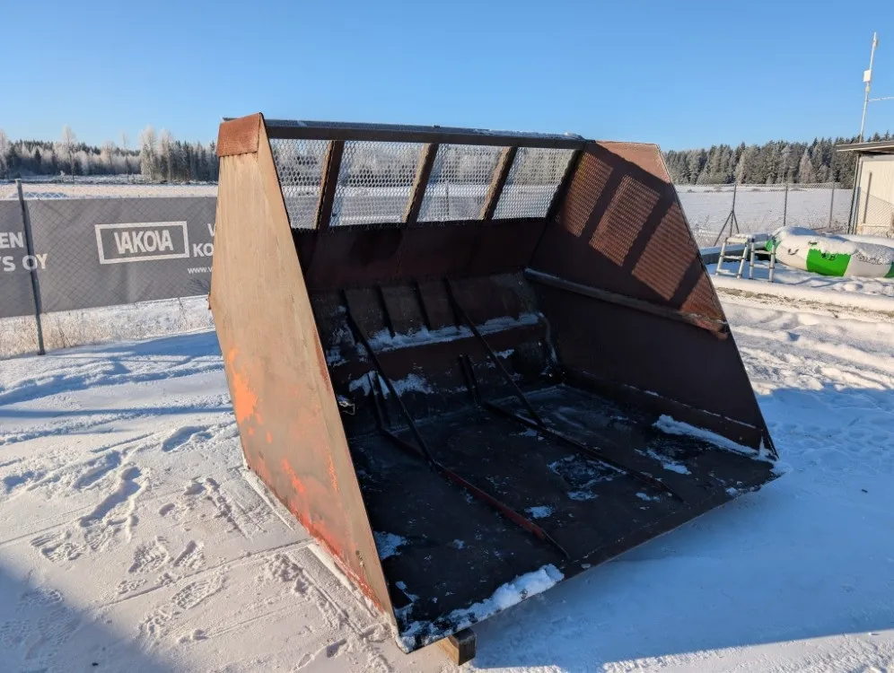 Hakekauha 243cm - EURO-kiinnike / Todella iso ja tilava kauha!