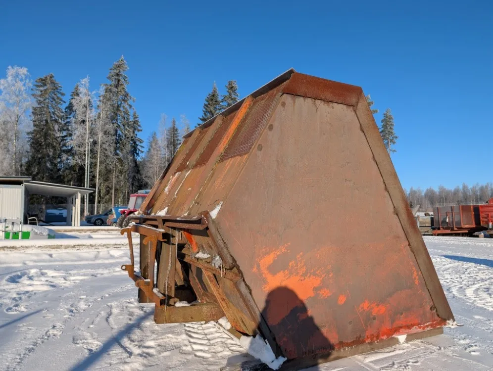 Hakekauha 243cm - EURO-kiinnike / Todella iso ja tilava kauha!