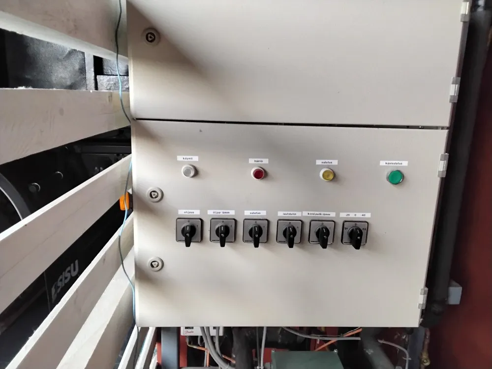 Pakastuslaitteet marjatilalta / Myydään asiakkaan lukuun!