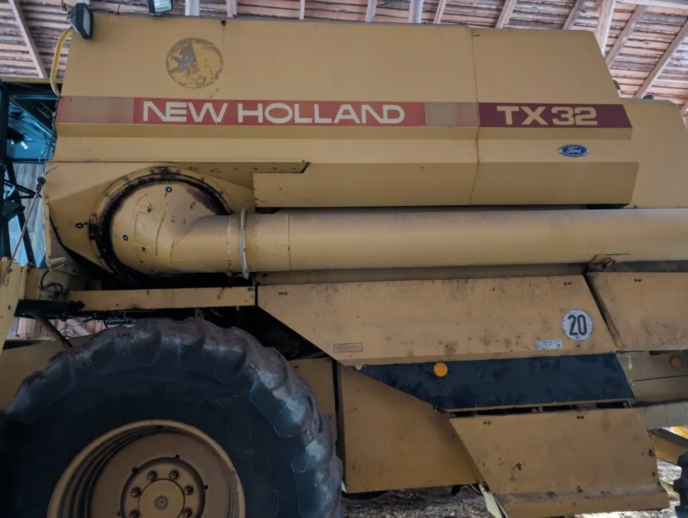 New Holland TX32 leikkuupuimuri / Myydään asiakkaan lukuun
