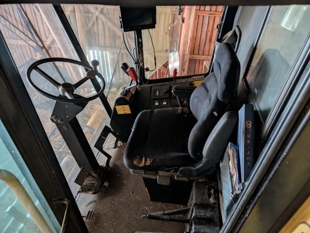 New Holland TX32 leikkuupuimuri / Myydään asiakkaan lukuun