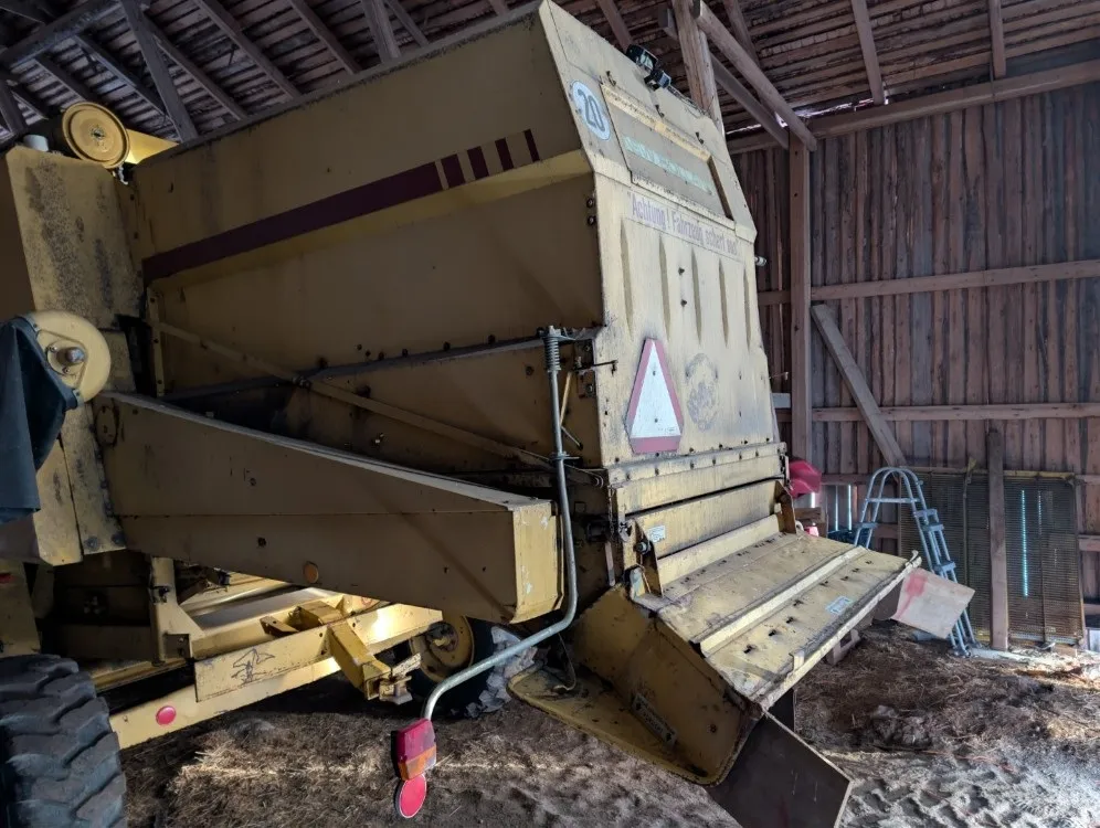 New Holland TX32 leikkuupuimuri / Myydään asiakkaan lukuun