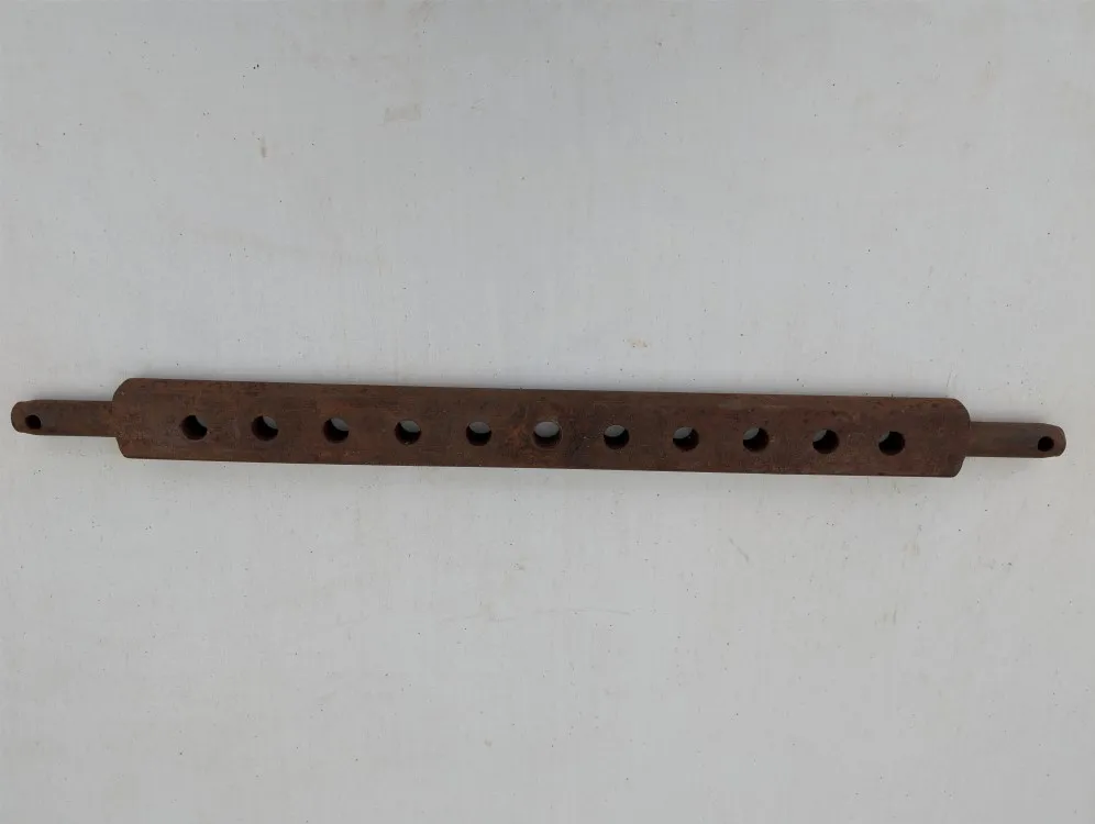 Vetokarttu pituus 820mm päät 28mm / keskireikä 19mm