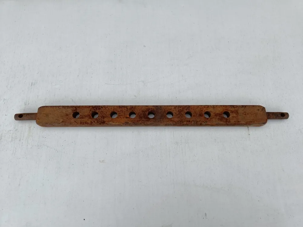 Vetokarttu pituus 796mm päät 22mm / Keskireikä 20mm