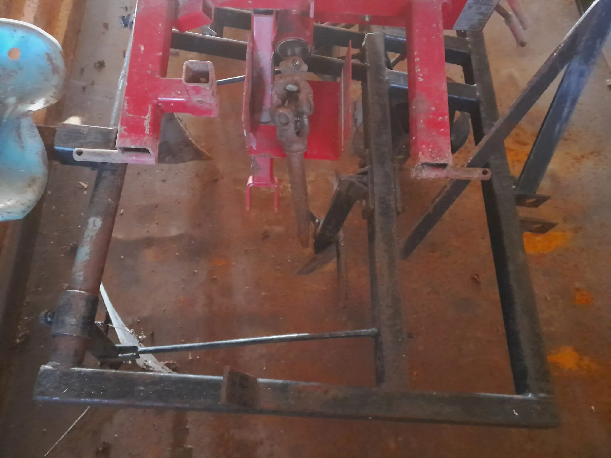 Perunanistutus ja nostokone / Myydään asiakkaan lukuun