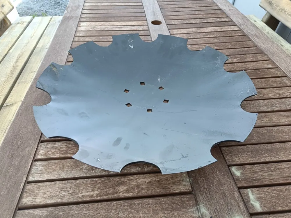 Lautasmuokkaimen kiekko 560mm / 6-pulttinen - Strumyk Tiger