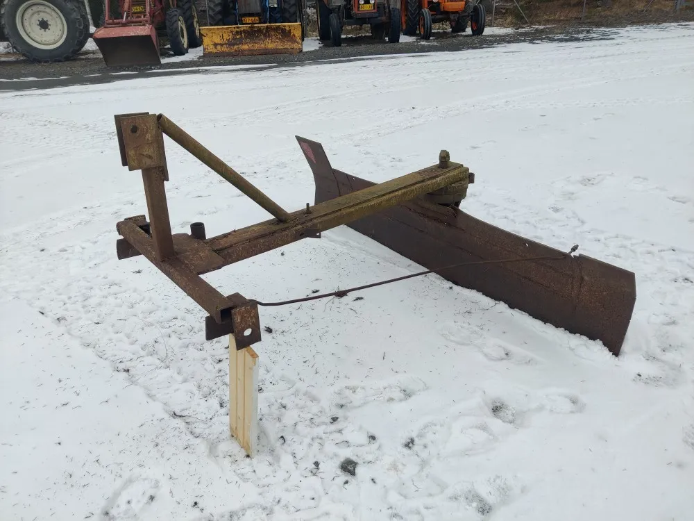Perälevy 200cm pikkutraktoriin / käytetty, ei ympäripyörivä
