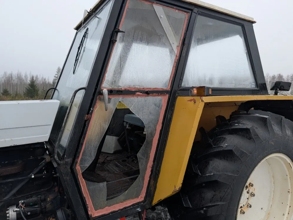 Ursus 385 De Luxe traktori / Takaveto - hyvät renkaat - Katso video!