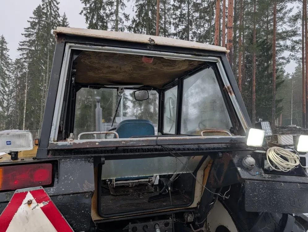 Ursus 385 De Luxe traktori / Takaveto - hyvät renkaat - Katso video!